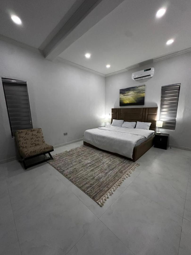 Villa Toscana Luxe Gra Порт-Харкорт Экстерьер фото