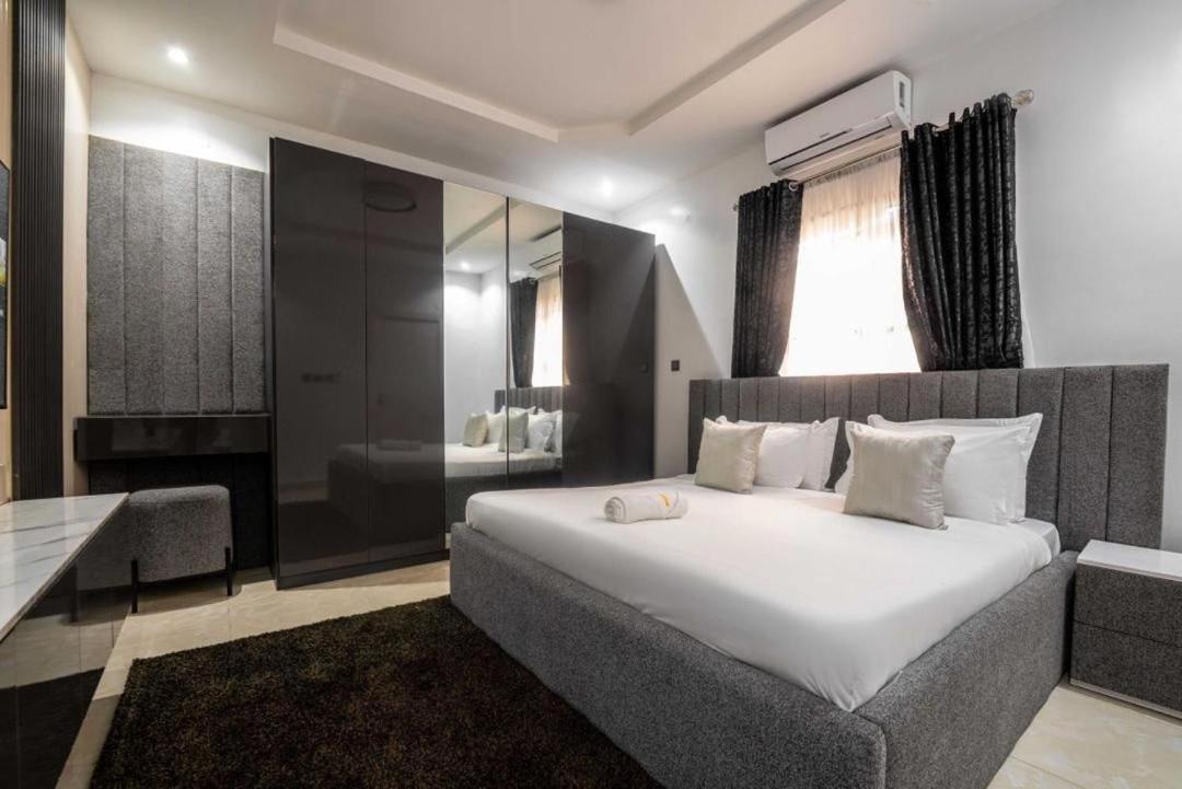 Villa Toscana Luxe Gra Порт-Харкорт Экстерьер фото