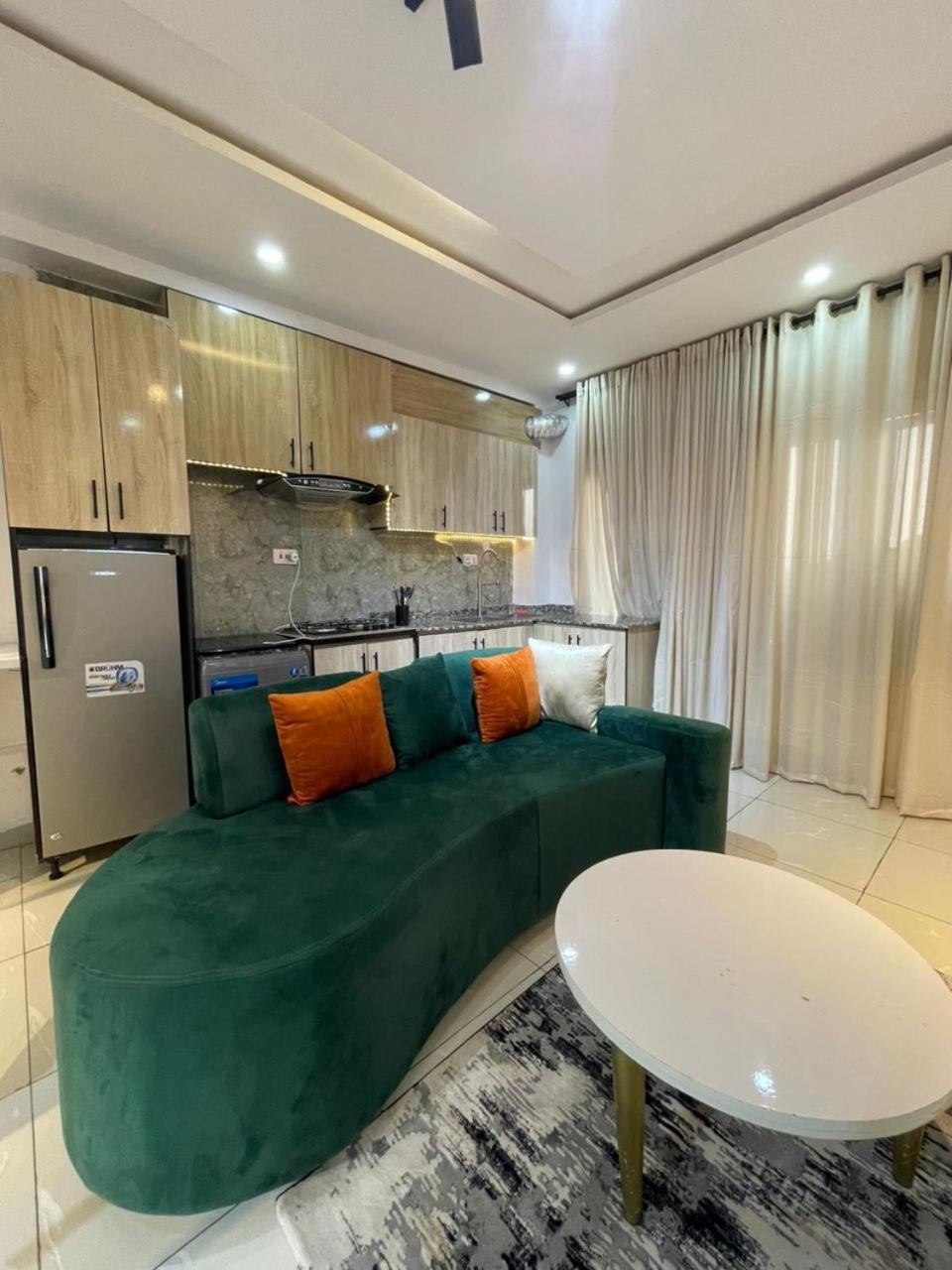 Villa Toscana Luxe Gra Порт-Харкорт Экстерьер фото