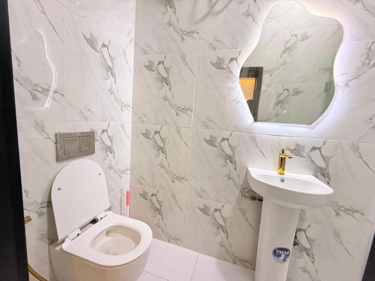 Villa Toscana Luxe Gra Порт-Харкорт Экстерьер фото