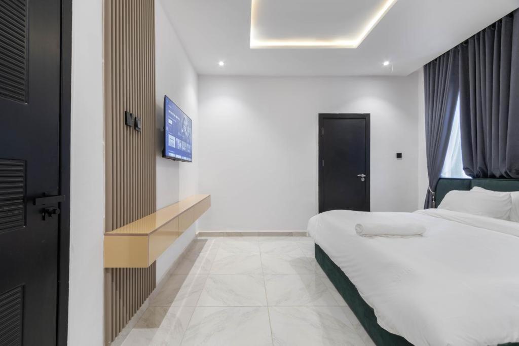 Villa Toscana Luxe Gra Порт-Харкорт Экстерьер фото