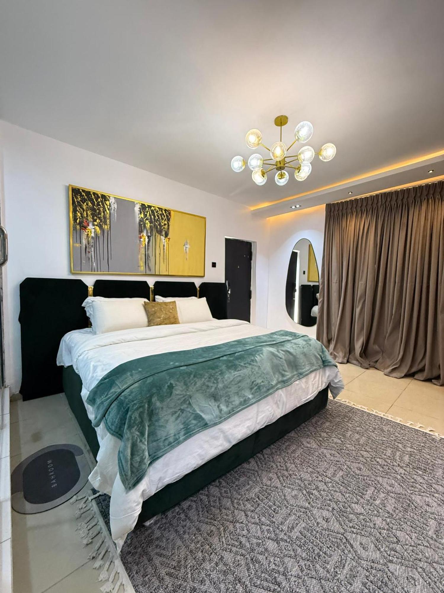 Villa Toscana Luxe Gra Порт-Харкорт Экстерьер фото