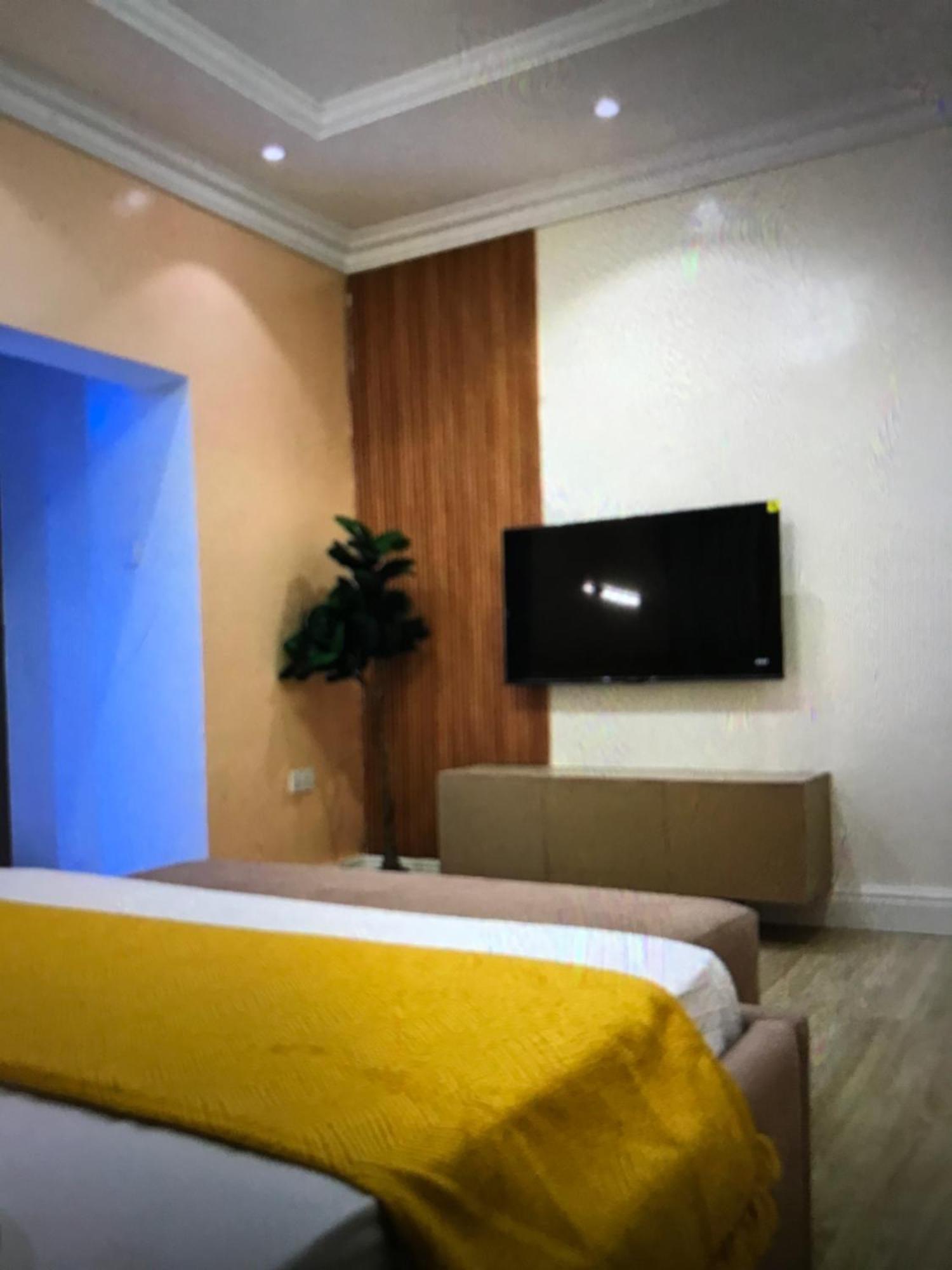 Villa Toscana Luxe Gra Порт-Харкорт Экстерьер фото