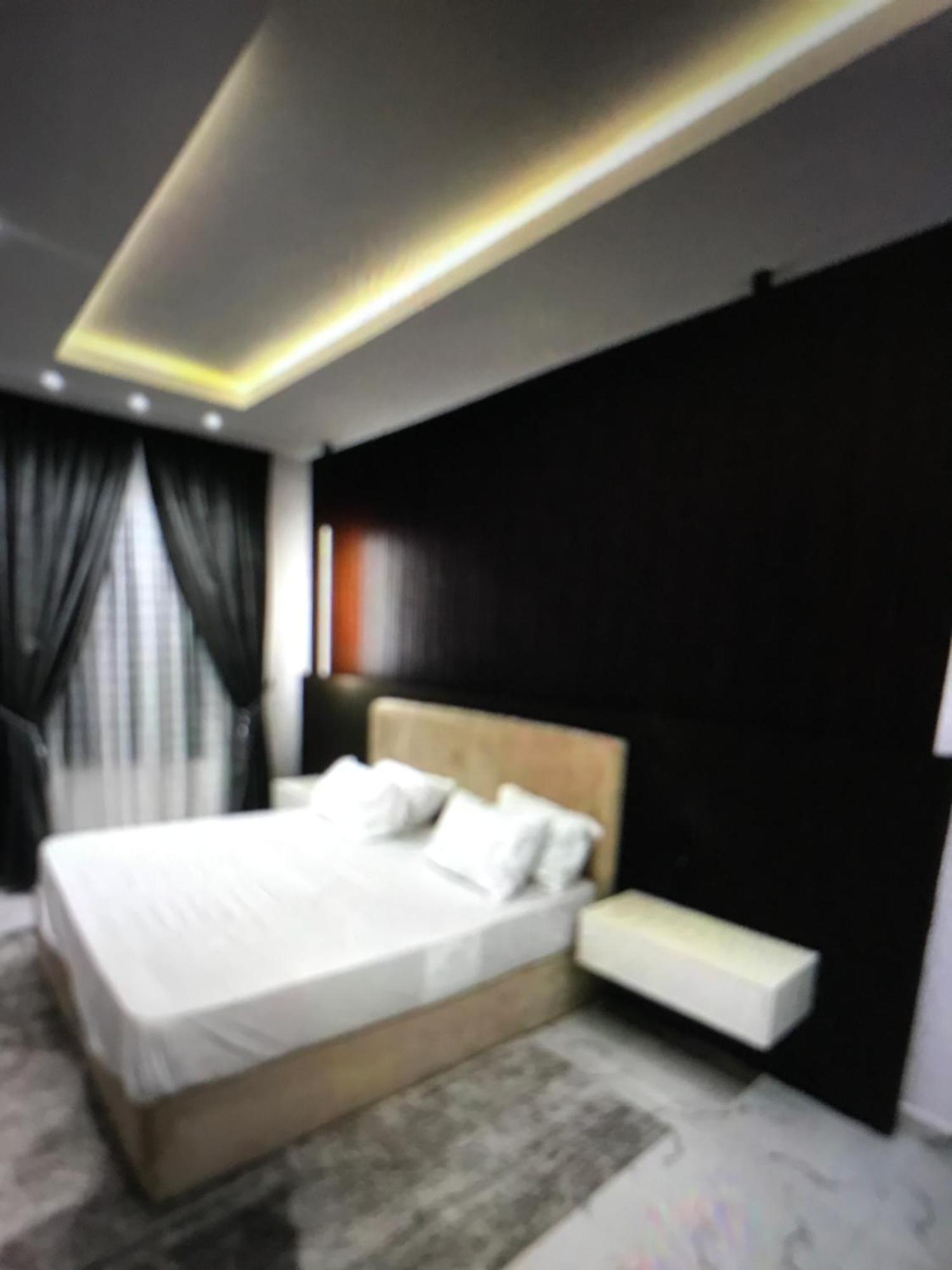 Villa Toscana Luxe Gra Порт-Харкорт Экстерьер фото
